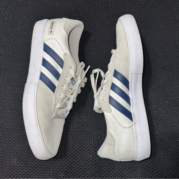 adidas Other - Adidas Men's Matchbreak Super Casual Pebbled Skateboarding Sneakers Size 13 US